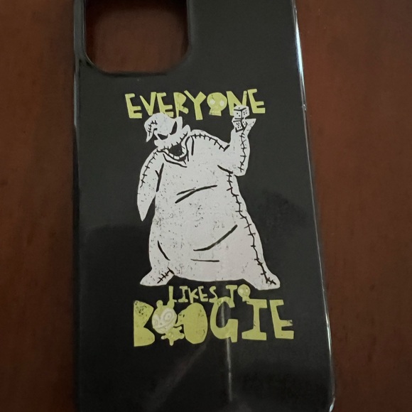 Several iPhone 12 Pro Max cell phone cases - Picture 8 of 14